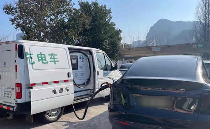 清水河汽车搭电